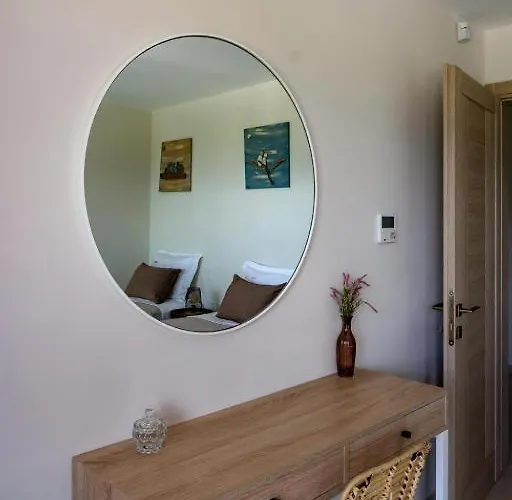 Upper View Villa, With Private Pool * Chania (Crete)