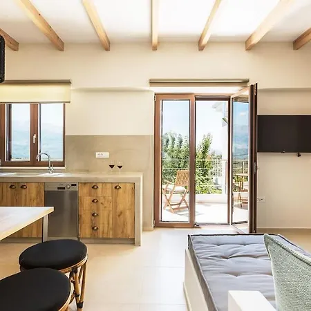 Upper View Villa, With Private Pool * Χανιά