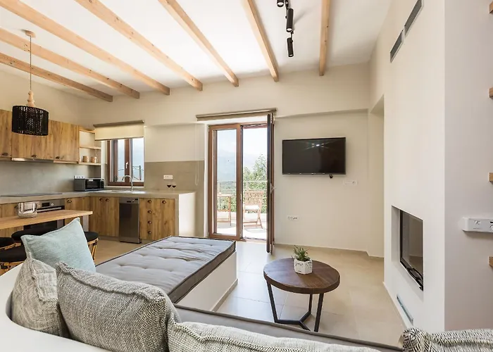 ヴィラ Upper View Villa, With Private Pool ハニア