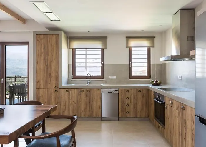 Upper View Villa, With Private Pool Willa